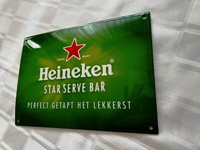 Heineken emaille  bord perfect getapt het lekkerst serve bar, Verzamelen, Merken en Reclamevoorwerpen, Ophalen of Verzenden, Nieuw