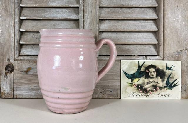 Art deco Frans roze gres kan met tuit en oor