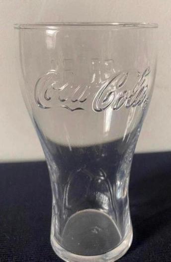 Glas van Coca-cola van voetbal Brasil / Brazilië. H. 14 cm, Verzamelen, Glas en Borrelglaasjes, Zo goed als nieuw, Frisdrankglas