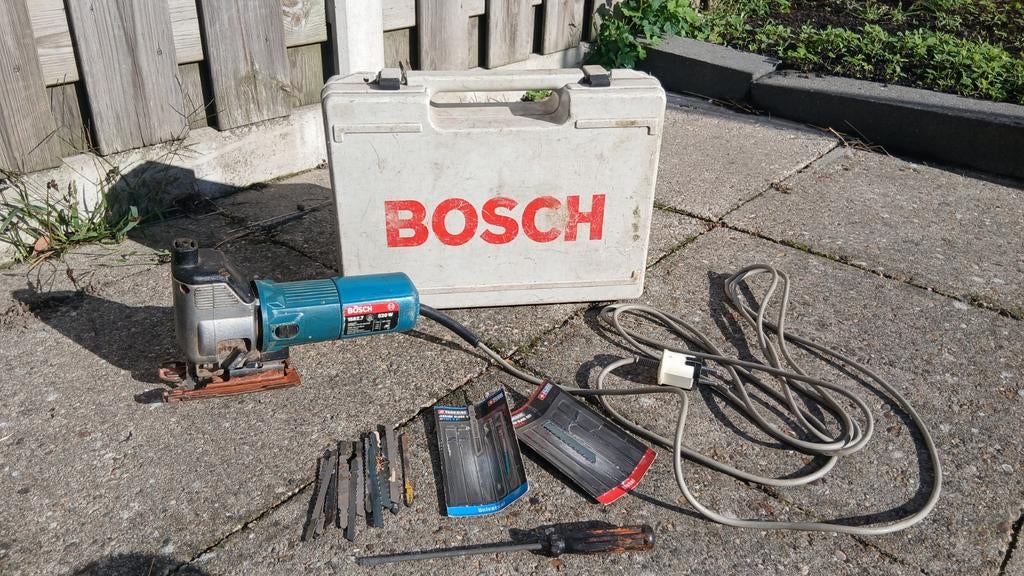 Bosch decoupeerzaag in koffer met zaagjes, Gebruikt, Decoupeerzaag, Ophalen of Verzenden, Bosch