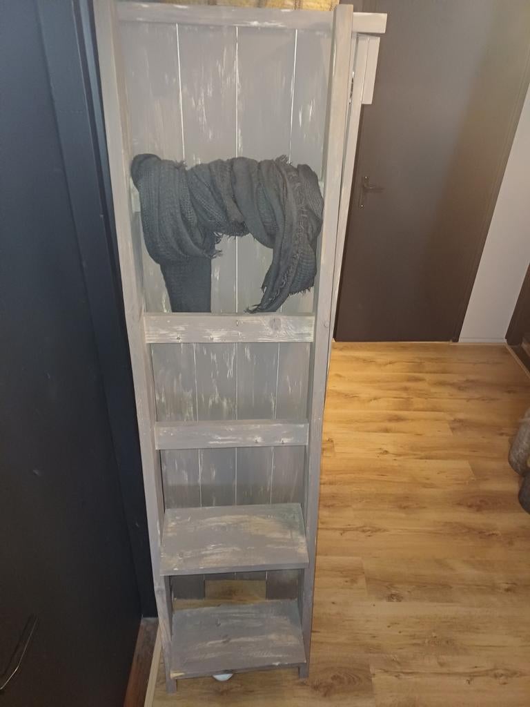 Steigerhout decoratie trap, Ophalen of Verzenden, Hout, Cd's, 150 discs of meer