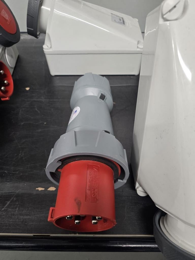 Mennekes CEE 125A 400V 5-polige Stekker & Wandcontactdoos, Ophalen of Verzenden, Gebruikt, Stekker