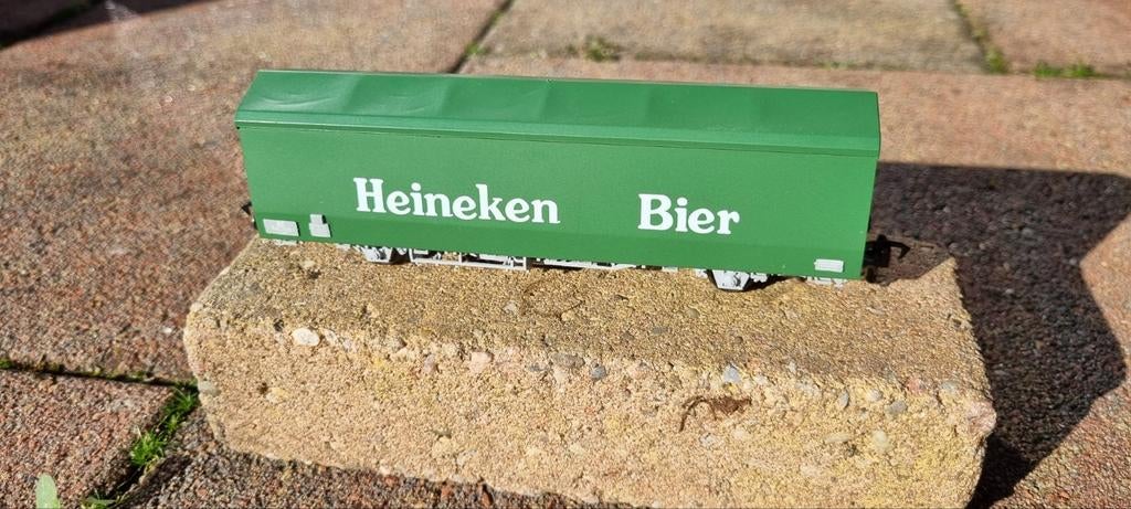 Roco Heineken goederenwagon, Hobby en Vrije tijd, Modeltreinen | H0, Gelijkstroom, Wagon, Ophalen of Verzenden, Zo goed als nieuw
