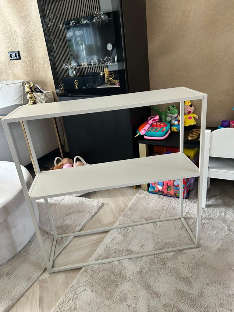 Sidetable dressoir beige, 50 tot 100 cm, Ophalen of Verzenden, Zo goed als nieuw, 25 tot 50 cm