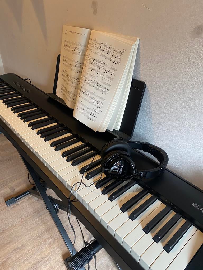 Roland FP-30X BK stagepiano, Muziek en Instrumenten, Ophalen, Zwart, Digitaal, Zo goed als nieuw