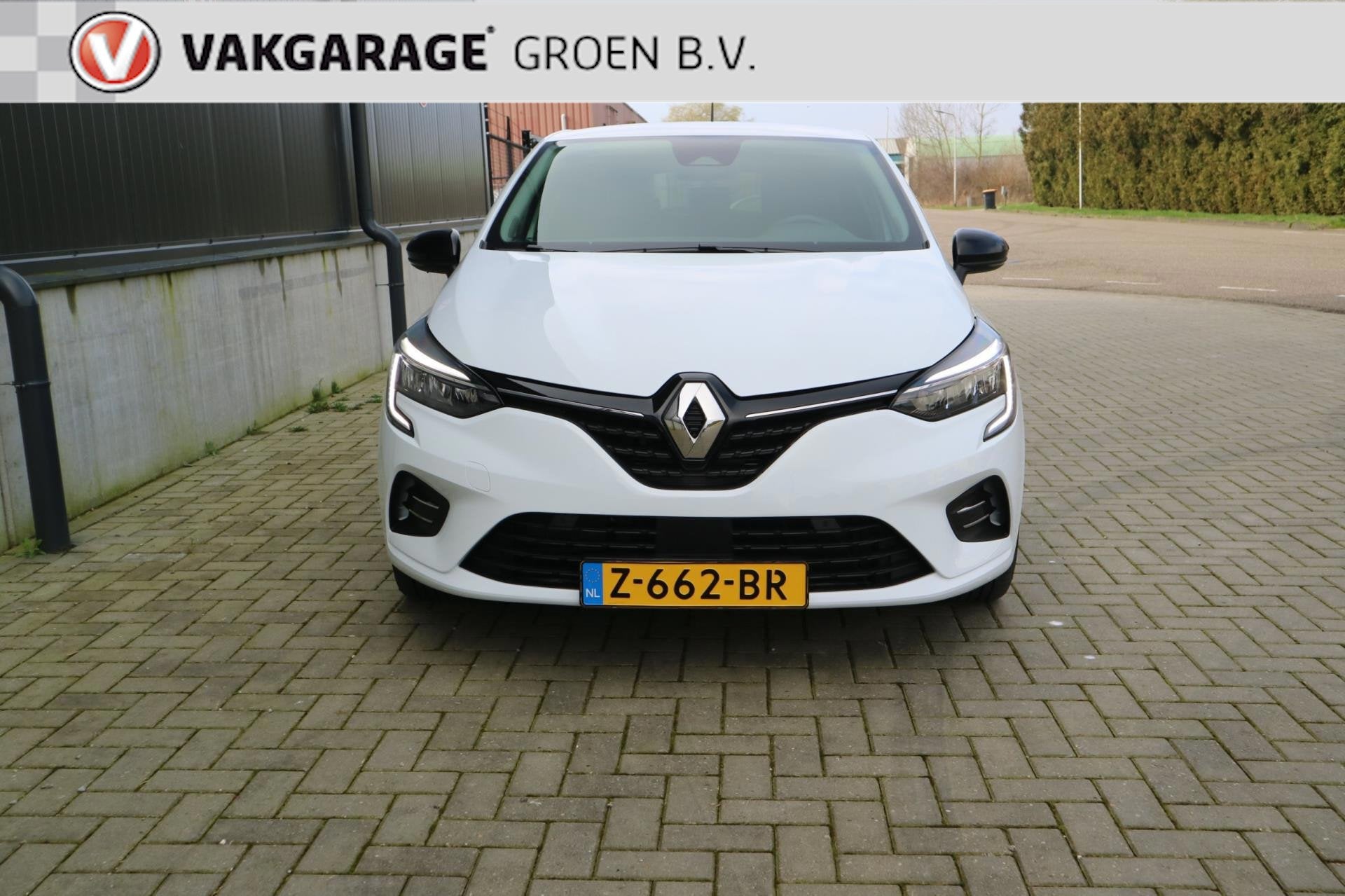 Renault Clio 1.6 E-Tech Full Hybrid 145 evolution / Navi / C, 94 pk, Gebruikt, 4 cilinders, Parkeersensor