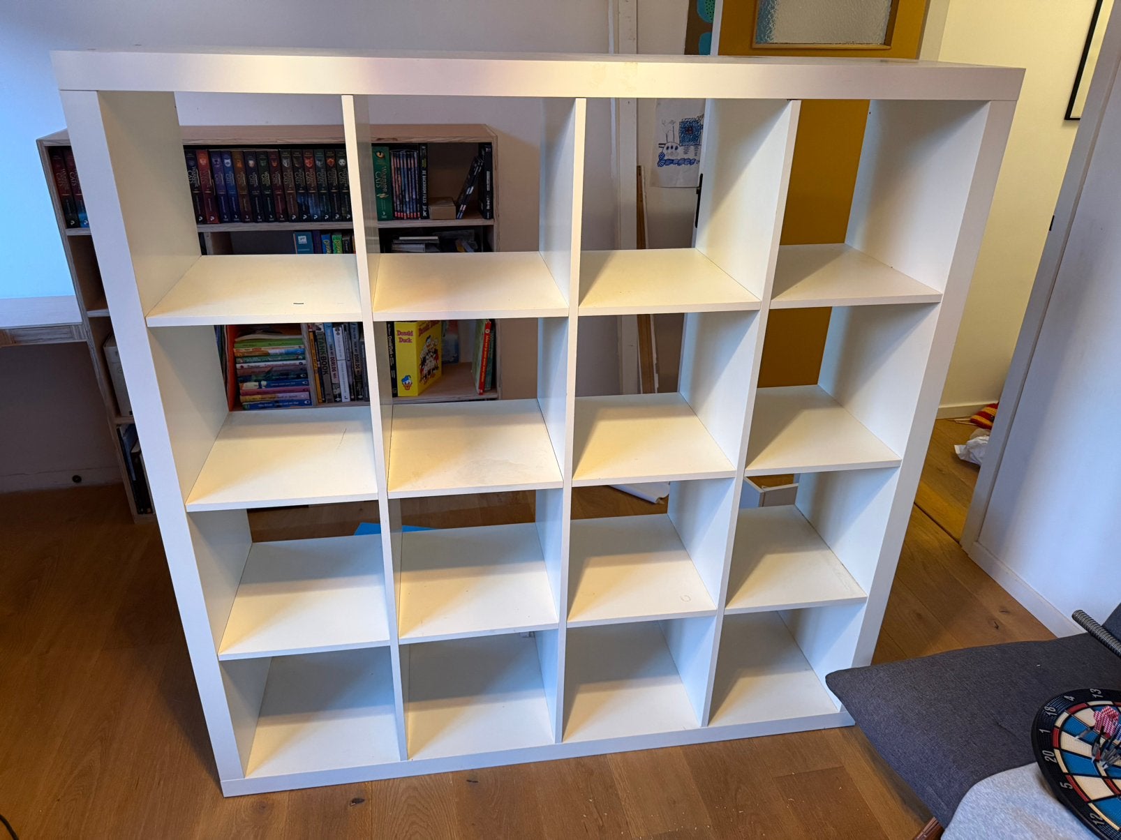 Witte Kallax kast met 16 vakken - Gebruikt maar prima staat, Ophalen, Met plank(en), Gebruikt, 100 tot 150 cm