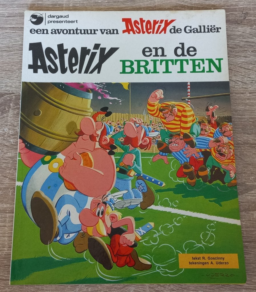Asterix en de Britten (Nederlands 1977), Gelezen, Eén stripboek, Ophalen of Verzenden, Goscinny & Uderzo