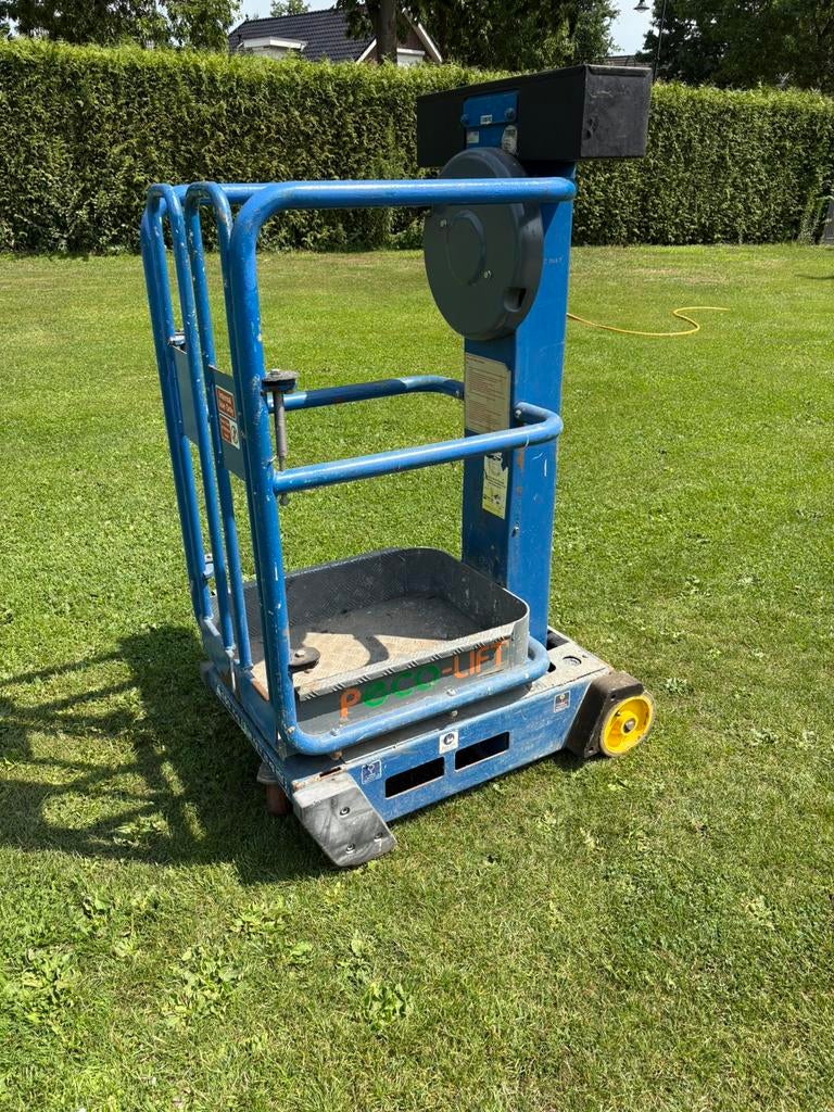 Peco lift, Doe-het-zelf en Verbouw, Steigers, Ophalen, Gebruikt, Overige typen, Minder dan 2 meter