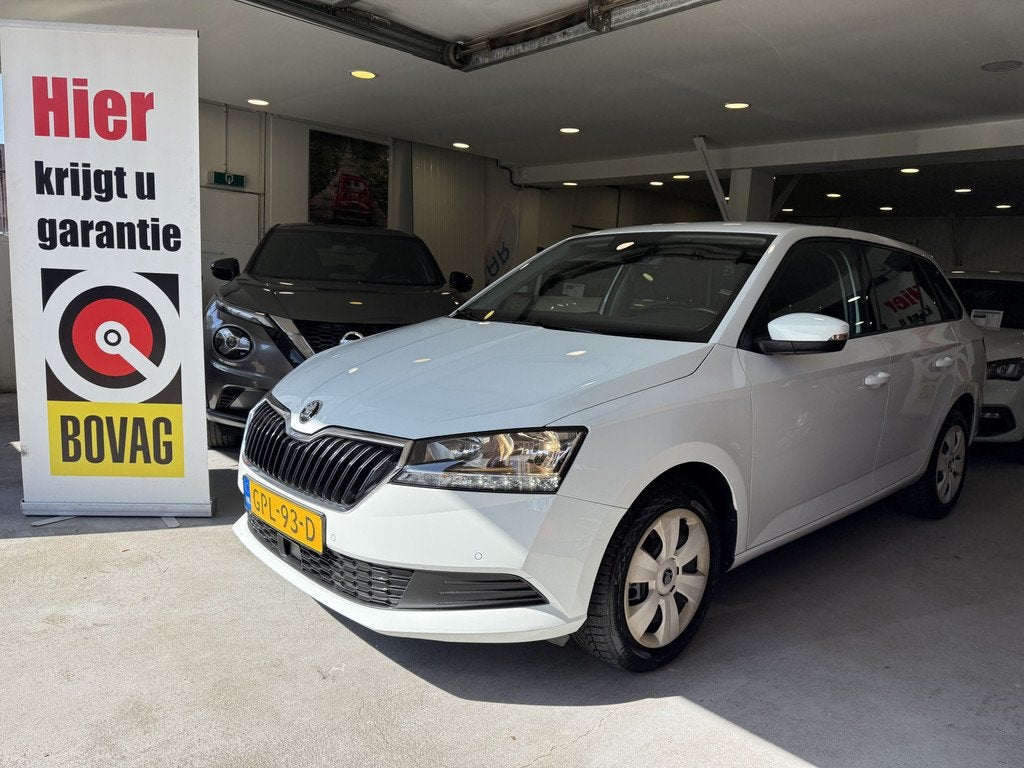 Skoda Fabia Combi 1.0 TSI Ambition NAVIGATIE | AIRCO | Apple, Voorwielaandrijving, Gebruikt, 1136 kg, Handgeschakeld