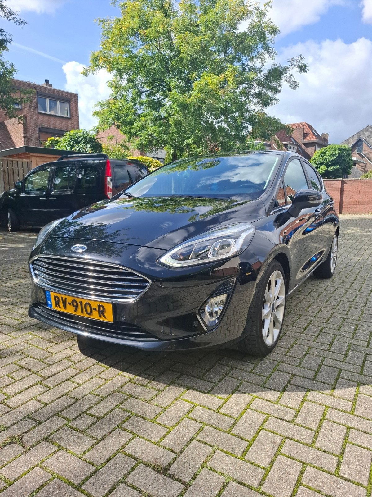 Ford Fiësta 1.0 Ecoboost 100pk 5dr 2018 Zwart, Auto's, Voorwielaandrijving, 1063 kg, 580 kg, Origineel Nederlands