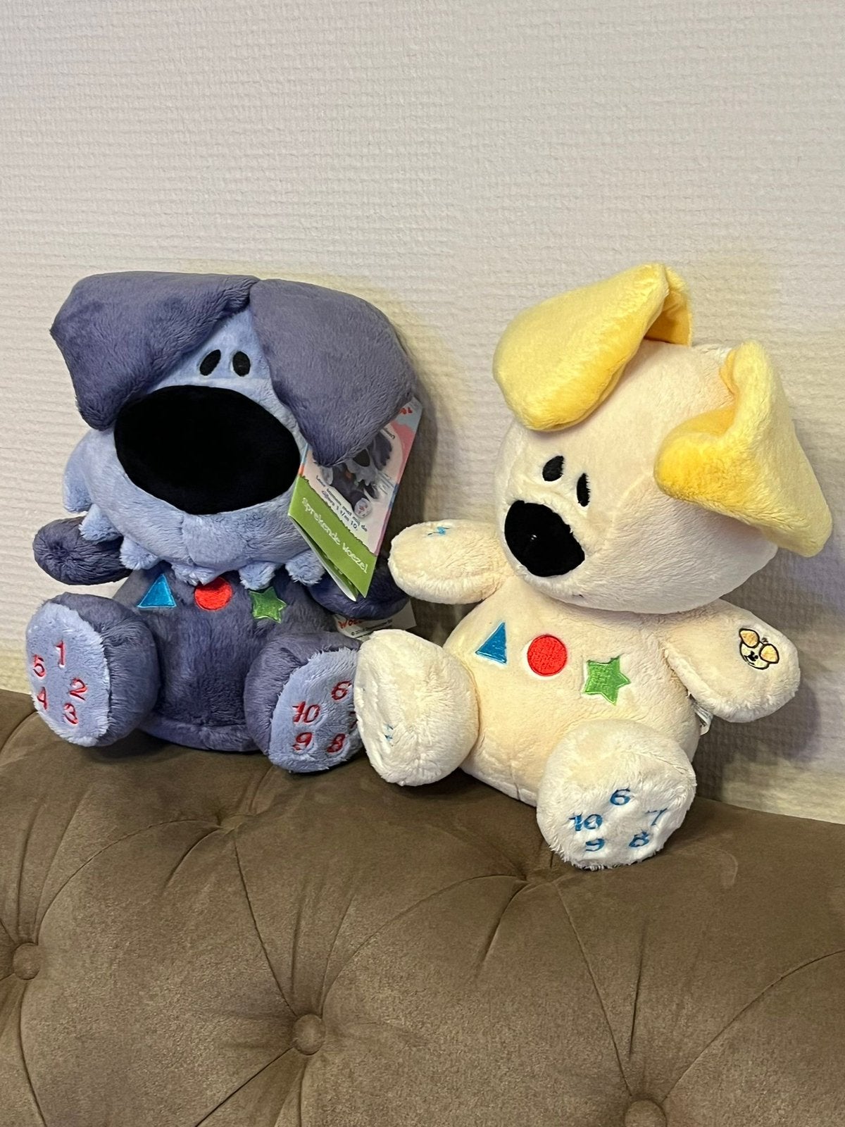 Nieuwe leuke woezel en pip knuffels met geluid!!, Kinderen en Baby's, Speelgoed | Knuffels en Pluche, Ophalen, Nieuw, Hond