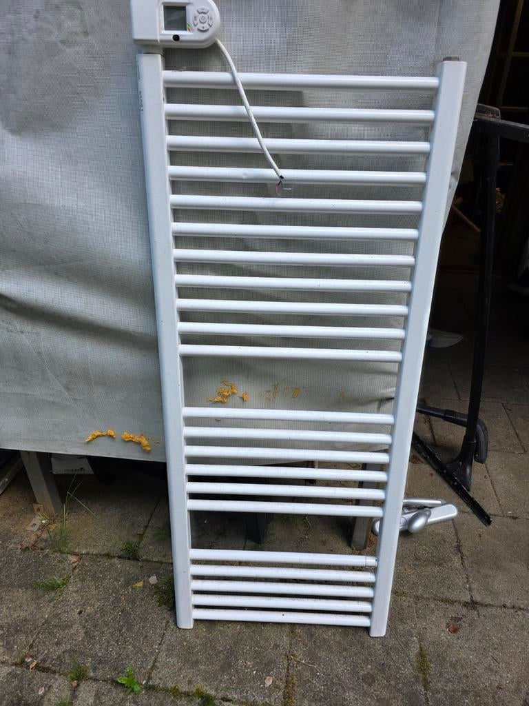 Elektrische handdoekradiator met thermostaat, Ophalen, Radiator, Minder dan 60 cm, 80 cm of meer
