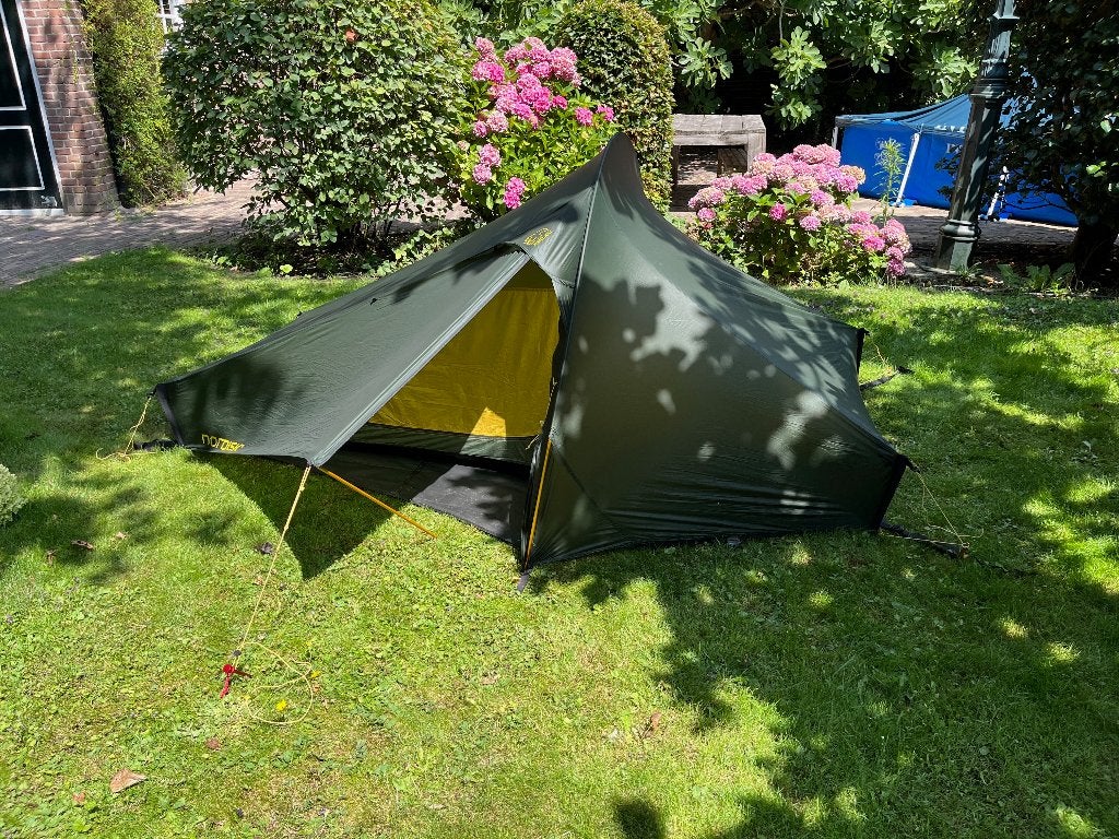 Ultralicht 2-persoons tunneltent - Slechts 950 gram!, Ophalen, Gebruikt, Tot en met 2