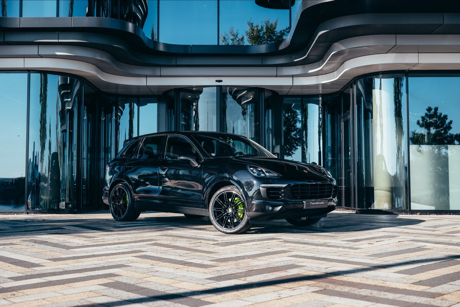 Porsche Cayenne 3.0 V6 416pk E-hybrid S 2015 Matrix/Panorama, Automaat, Cayenne, Zwart, 2995 cc