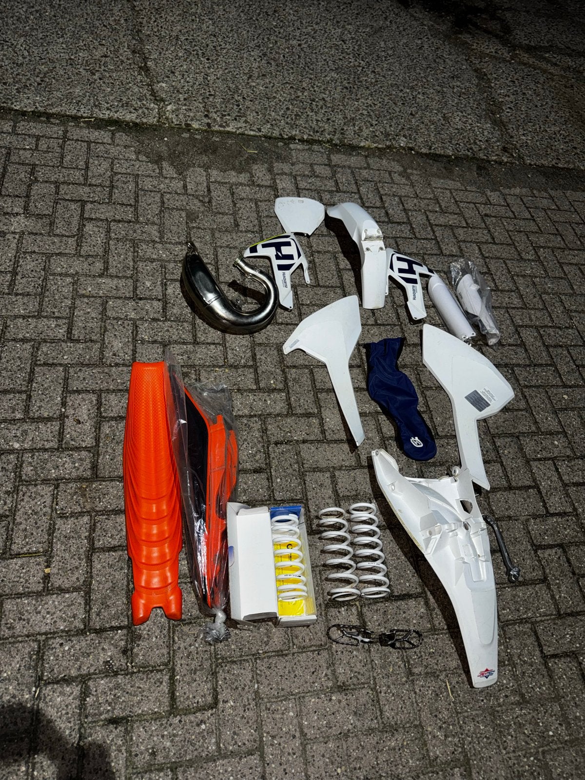 KTM/Husqvarna onderdelen - Uitlaat, kappen, veren, wielen, Ophalen of Verzenden, Gebruikt