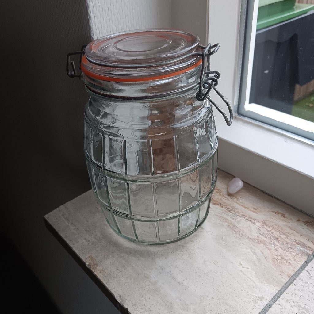Glazen voorraadpot met beugelsluiting- jaren 70, Glas, Ophalen of Verzenden, Zo goed als nieuw, Voorraadpot
