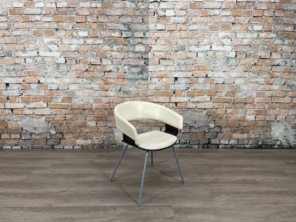 Allermuir Mollie bij TheReSales, Huis en Inrichting, Stoelen, Wit, Ophalen of Verzenden, Zo goed als nieuw, Vijf, Zes of meer stoelen