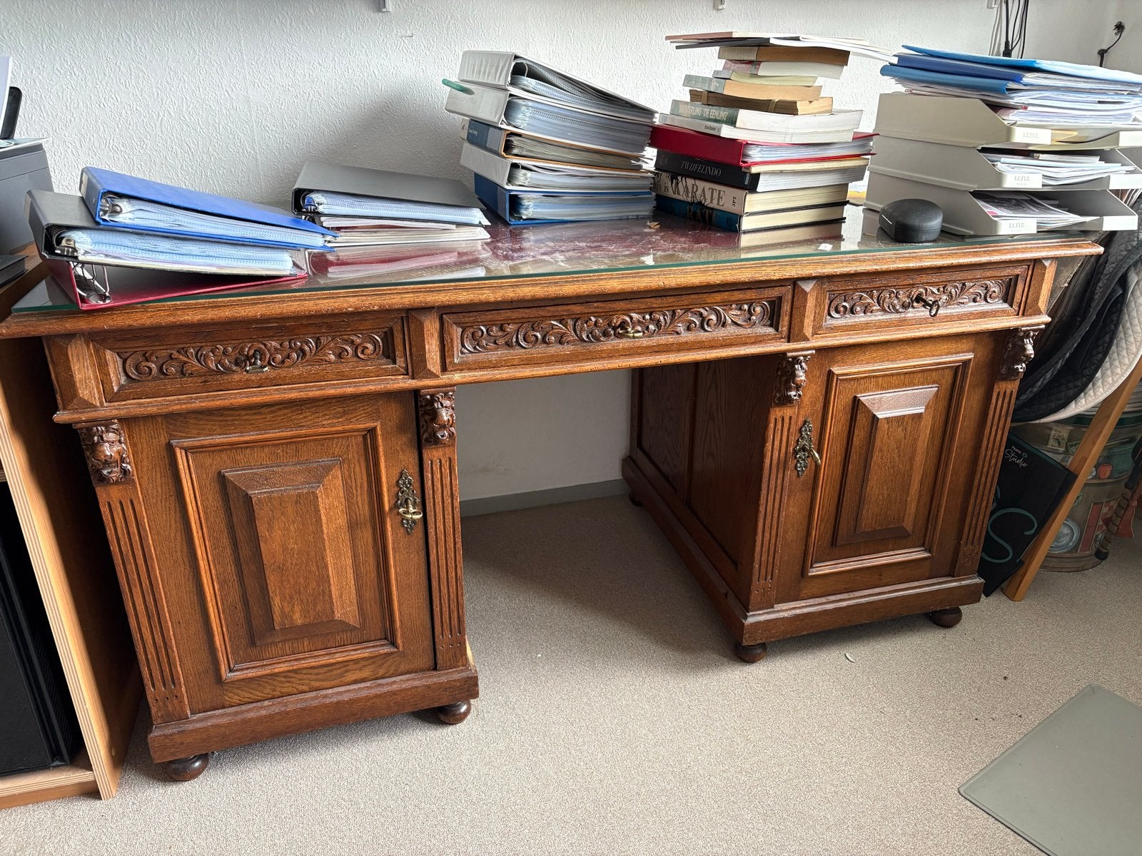 Antiek Eiken Bureau met Glazen Blad - Den Bosch, Antiek en Kunst, Ophalen