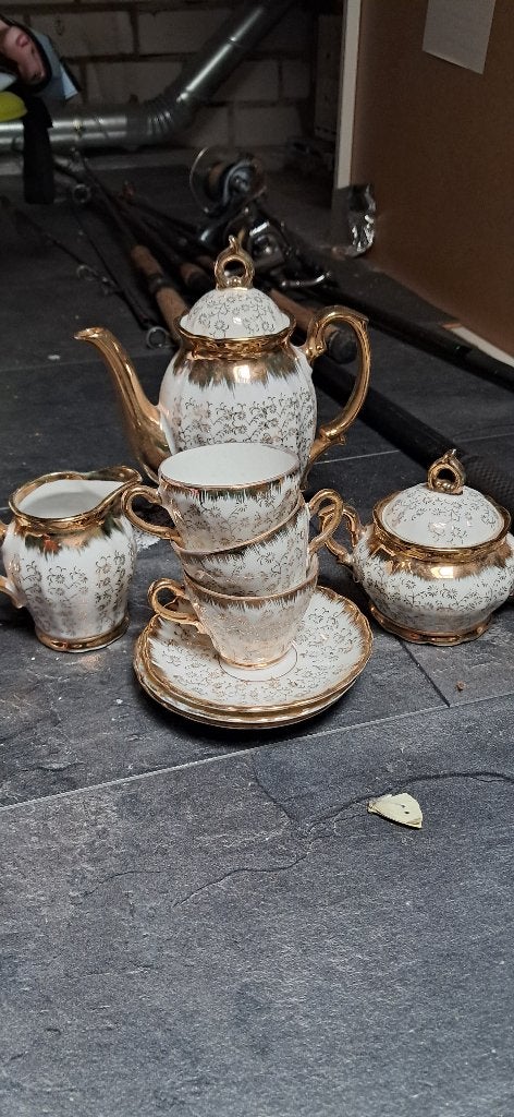 Thee servies, Ophalen