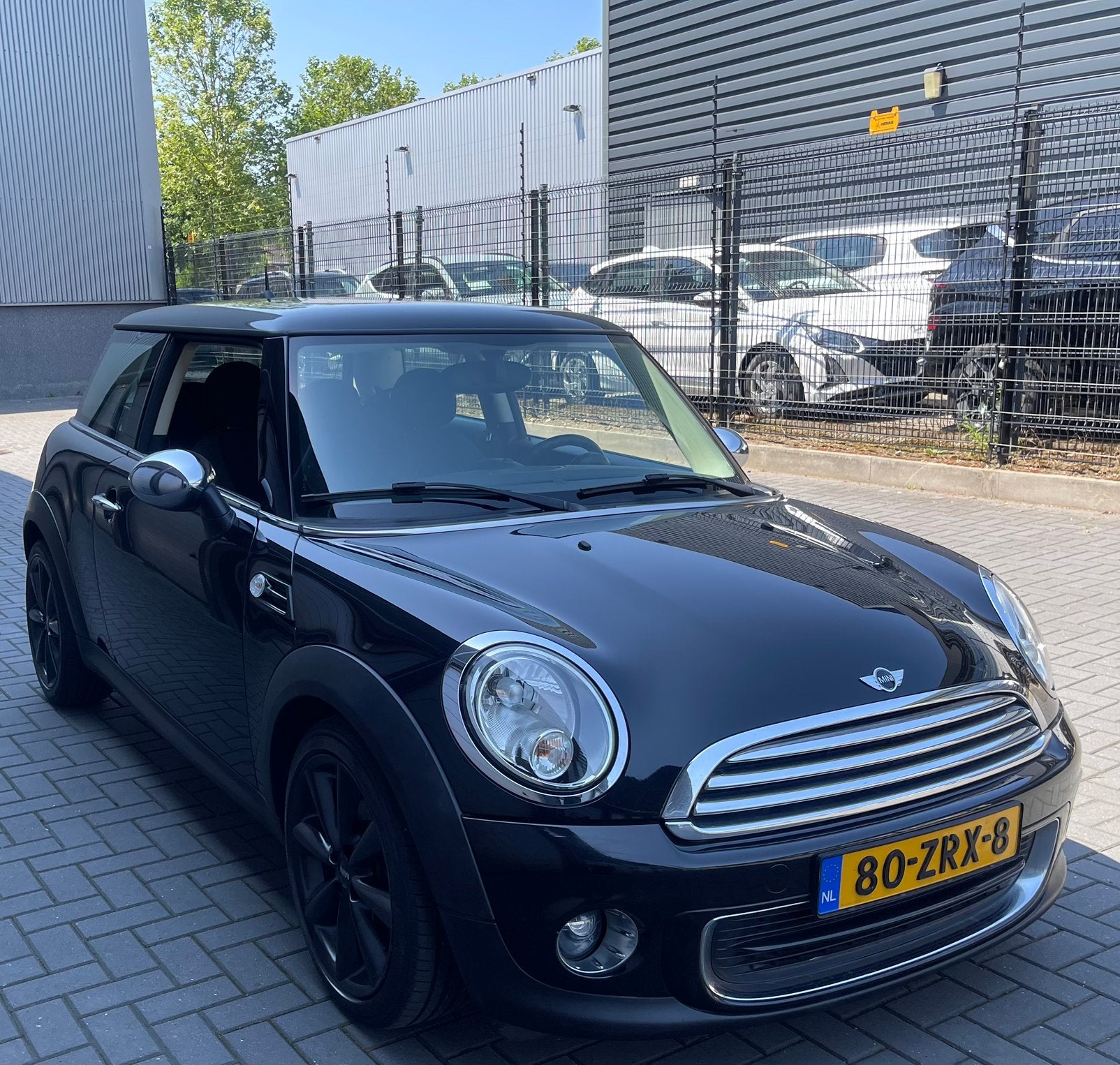 Mini 1.6 ONE Kite White,2013 ,airco, navi,nieuwe APK, NAP, Auto's, Mini, Voorwielaandrijving, Stof, 74 pk, 4 cilinders