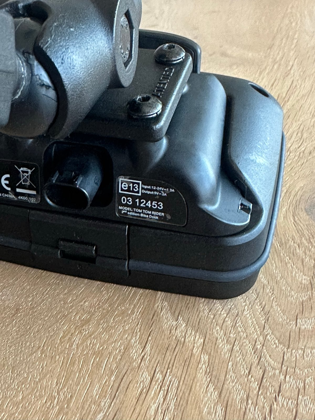 TomTom Rider 4GC01 (Model 4GC01) met RAM Mount, Motoren, Ophalen, Gebruikt