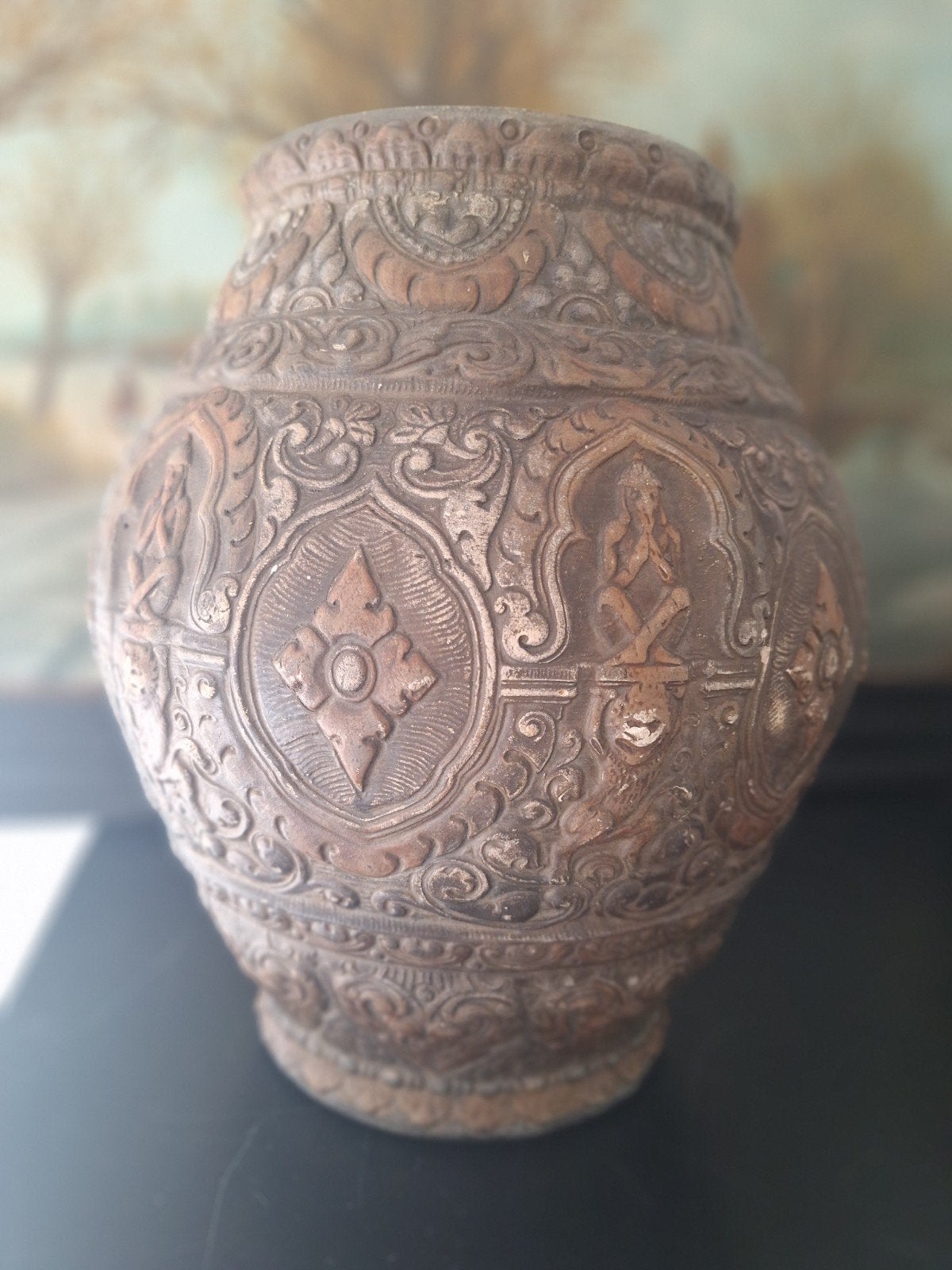 Oude vaas met Boeddha-afbeeldingen, Ophalen of Verzenden