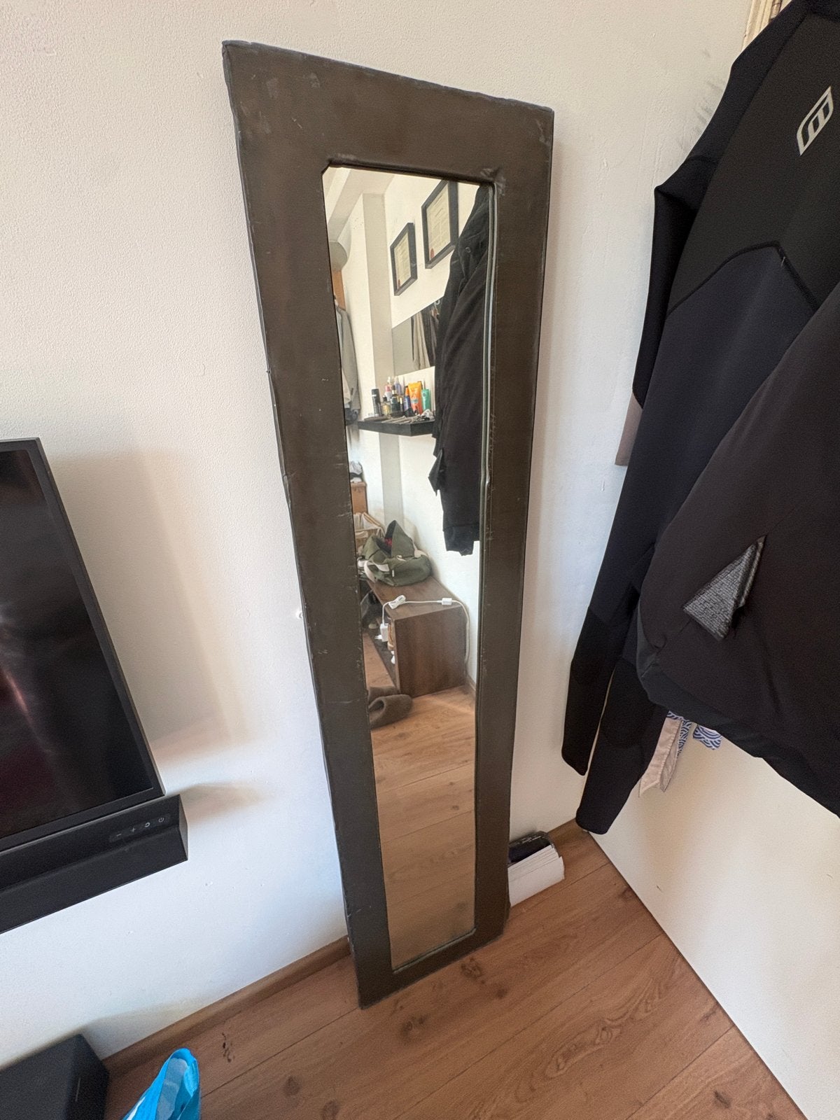 Lange spiegel met donkere lijst - 180x40cm, Huis en Inrichting, Woonaccessoires | Spiegels, Ophalen, Minder dan 50 cm, Gebruikt