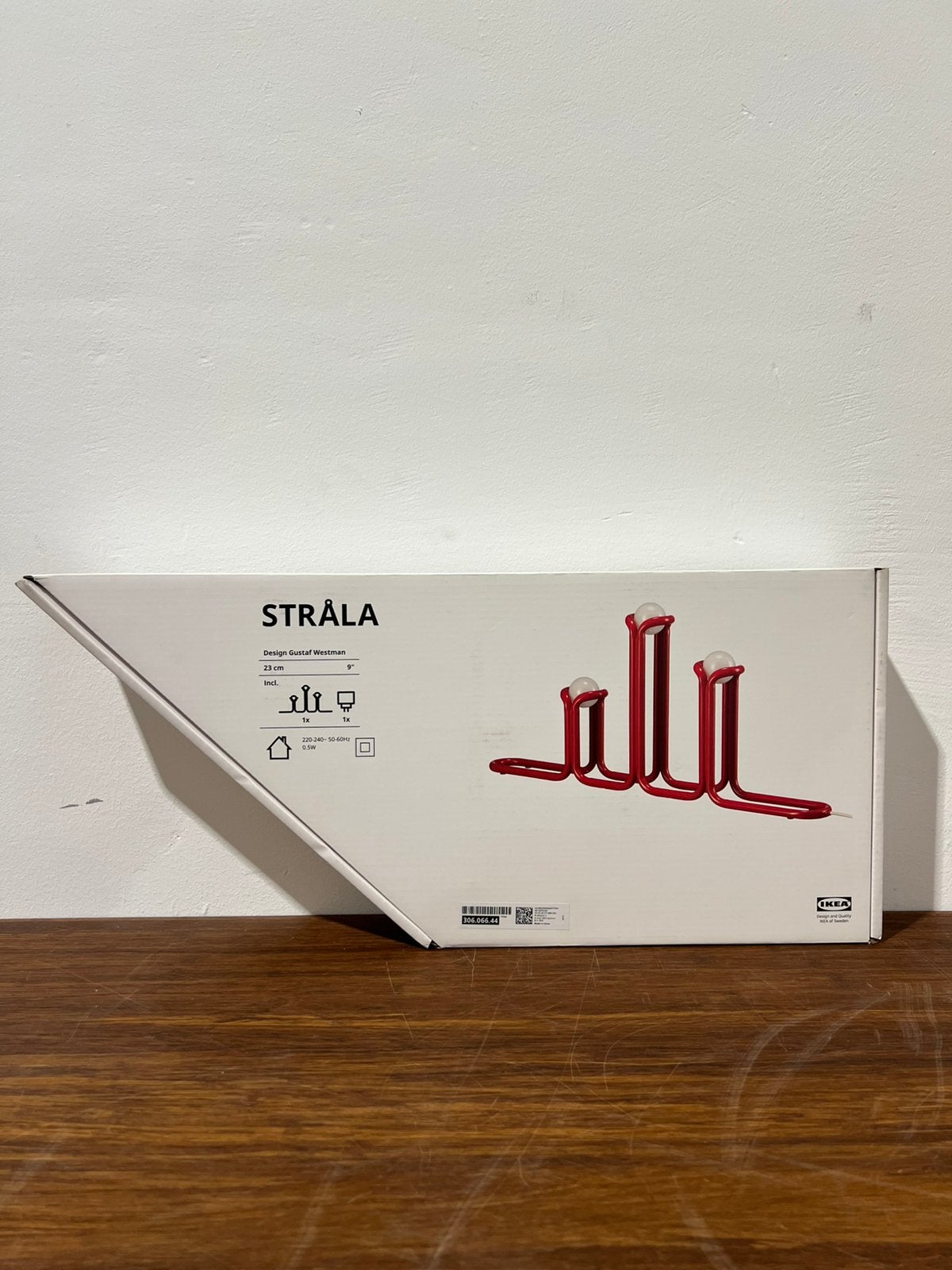 Ikea Gustaf Westman lamp, Huis en Inrichting, Overige materialen, Nieuw, Overige fittingen, Rood