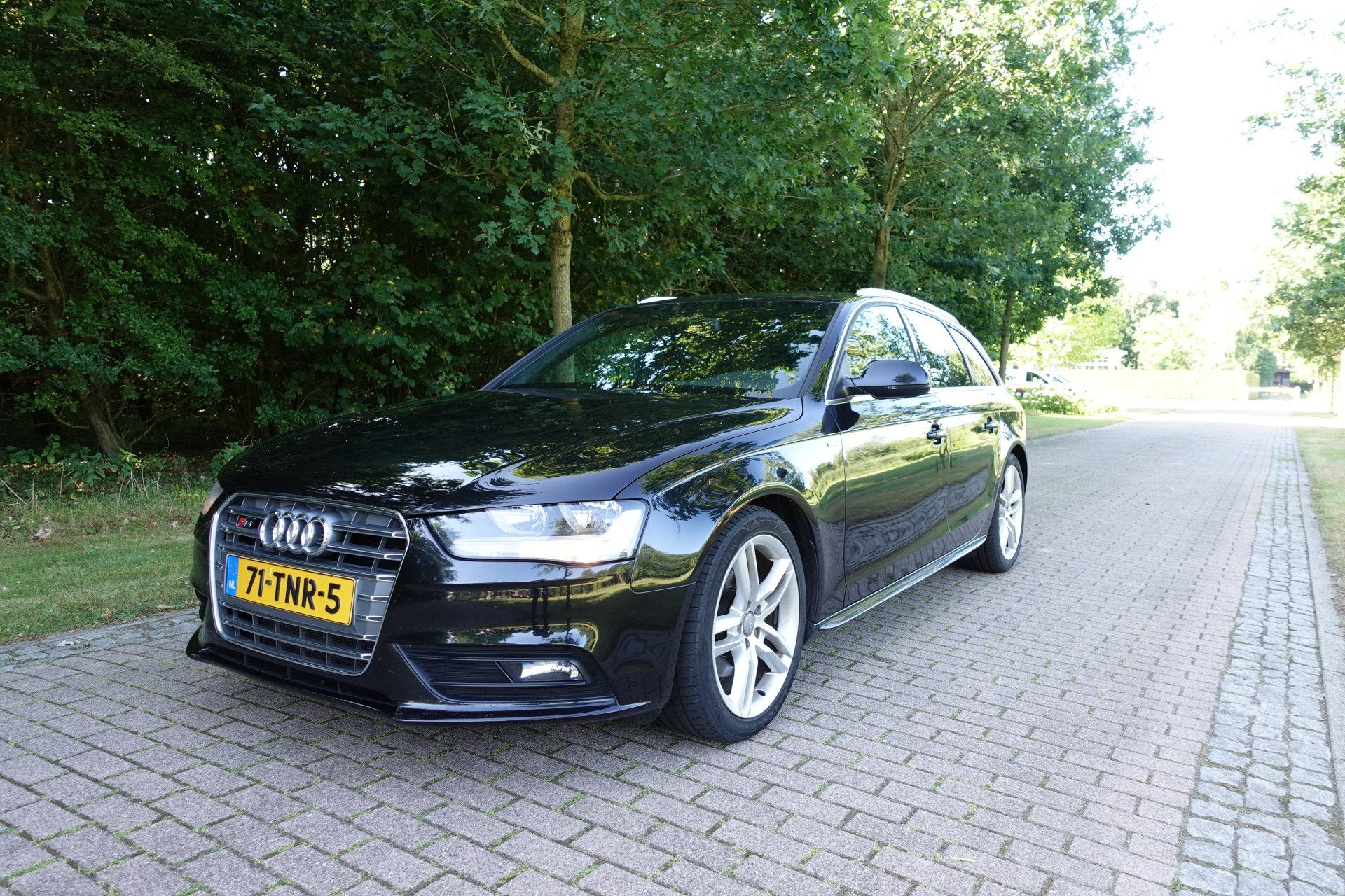 Audi A4 Avant 1.8 TFSI S-line Pro Line Business | NAP | Trek, Auto's, Euro 5, Gebruikt, 4 cilinders, 1505 kg