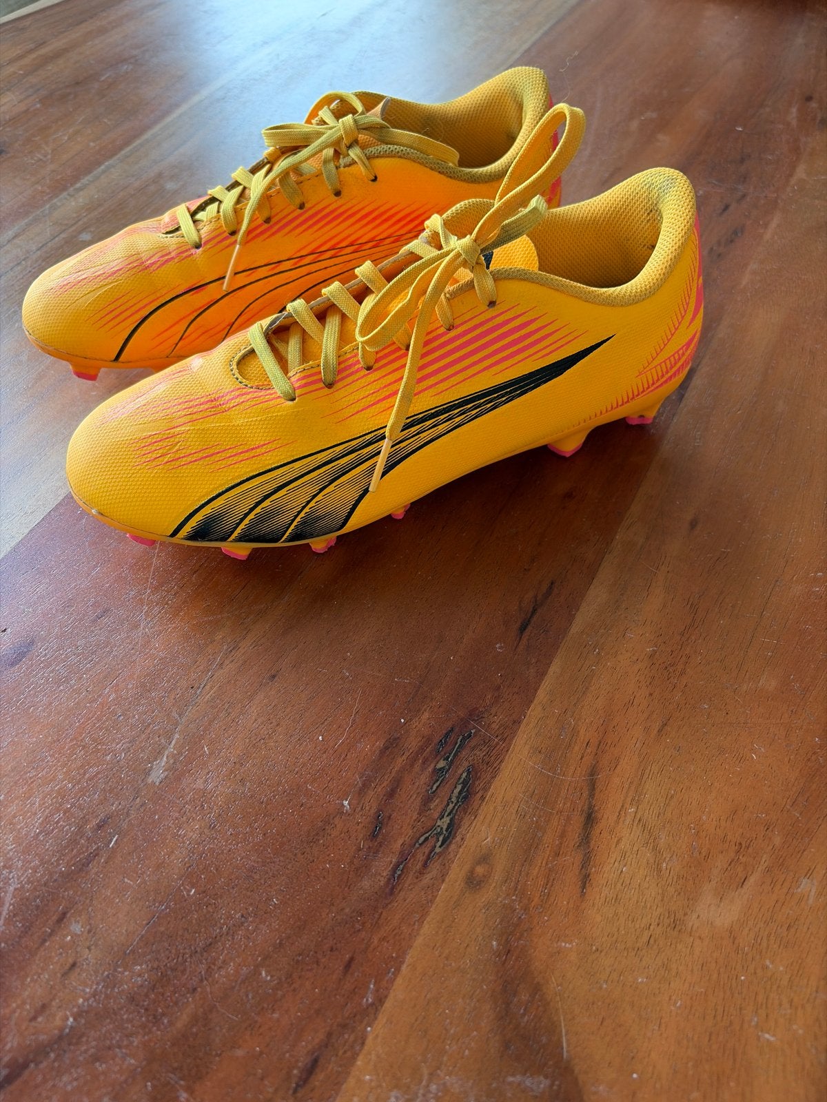 Puma Voetbalschoenen Oranje Roze Maat 38, Ophalen of Verzenden, Zo goed als nieuw, Schoenen