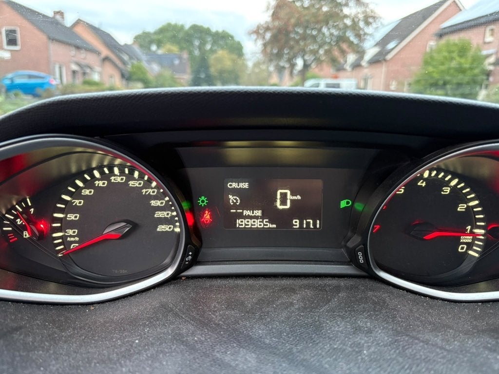 Foto 6 van Peugeot 308 1.2VTI / 60kW / 82pk  /5-D / 2013 Blauw