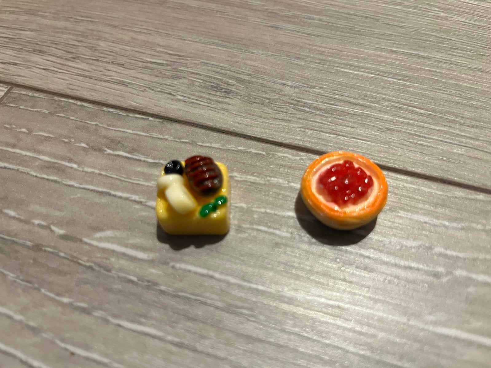 2 taarten poppenhuis inclusief verzendkosten, Ophalen, Nieuw, Poppenhuis