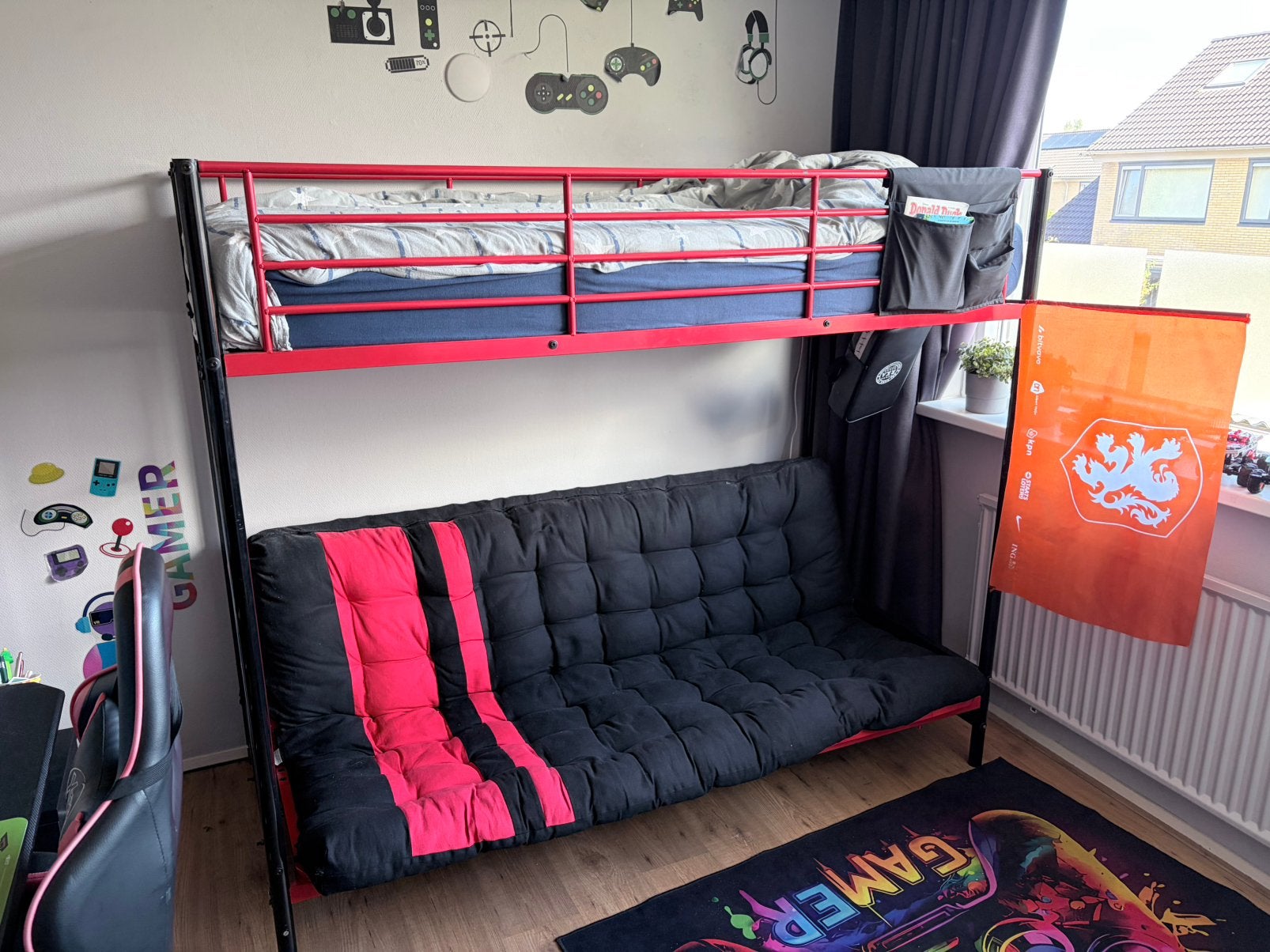 Hoogslaper met bed/bank eronder. Gaming kleuren, Ophalen, Eenpersoons, Zo goed als nieuw, 90 cm