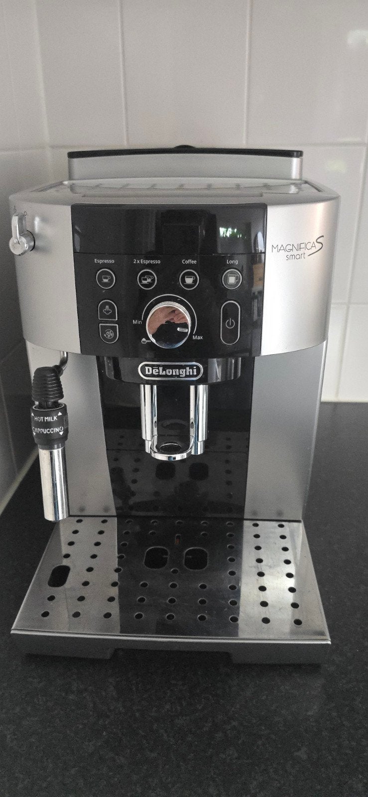 De'Longhi Magnifica S Smart volautomaat – zeer nette staat, Witgoed en Apparatuur, Espresso apparaat, 10 kopjes of meer, Ophalen of Verzenden