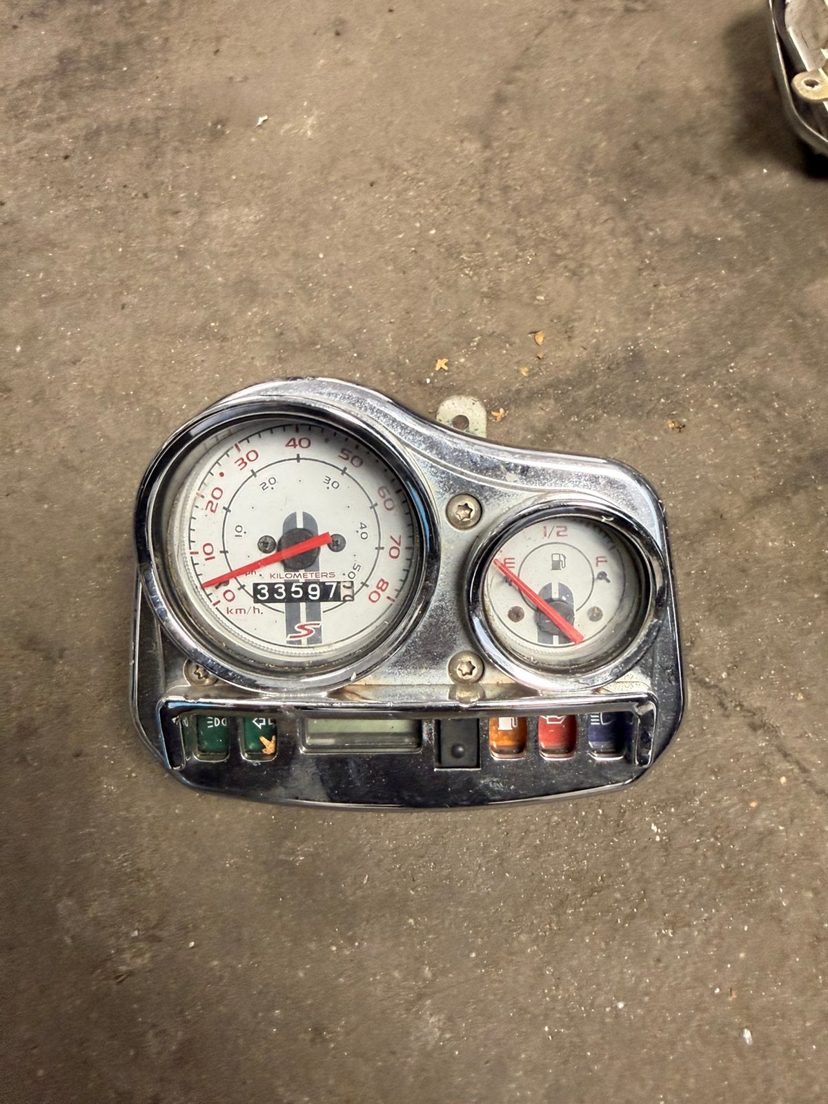 Vespa s km teller 33.597km, Ophalen of Verzenden, A, A, A