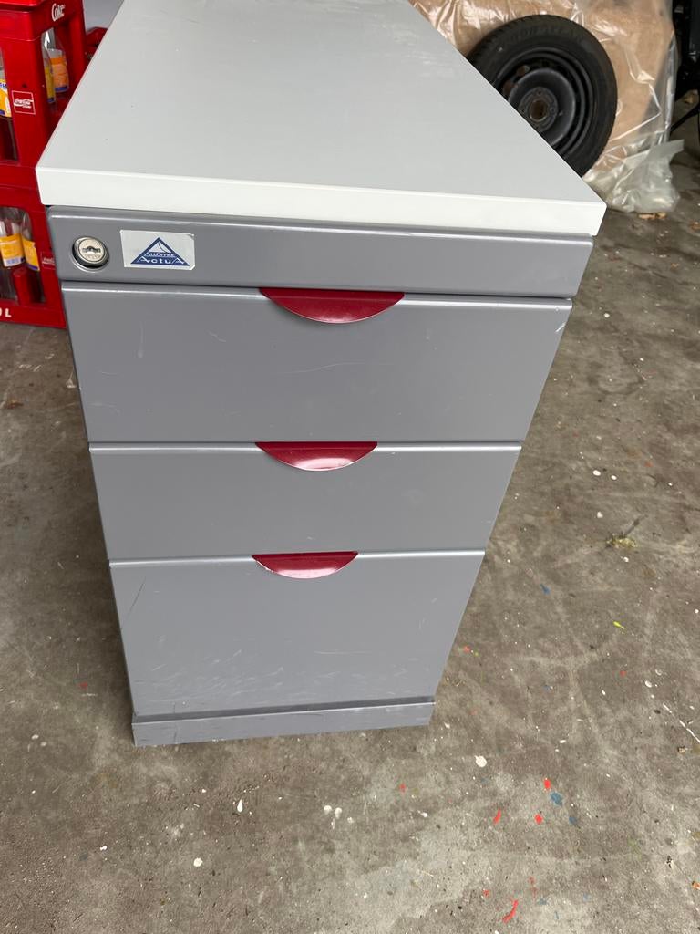Ladenblok 75 cm hoog, 80 cm diep - Grijs, Ophalen, Minder dan 50 cm, Gebruikt, 75 cm of meer