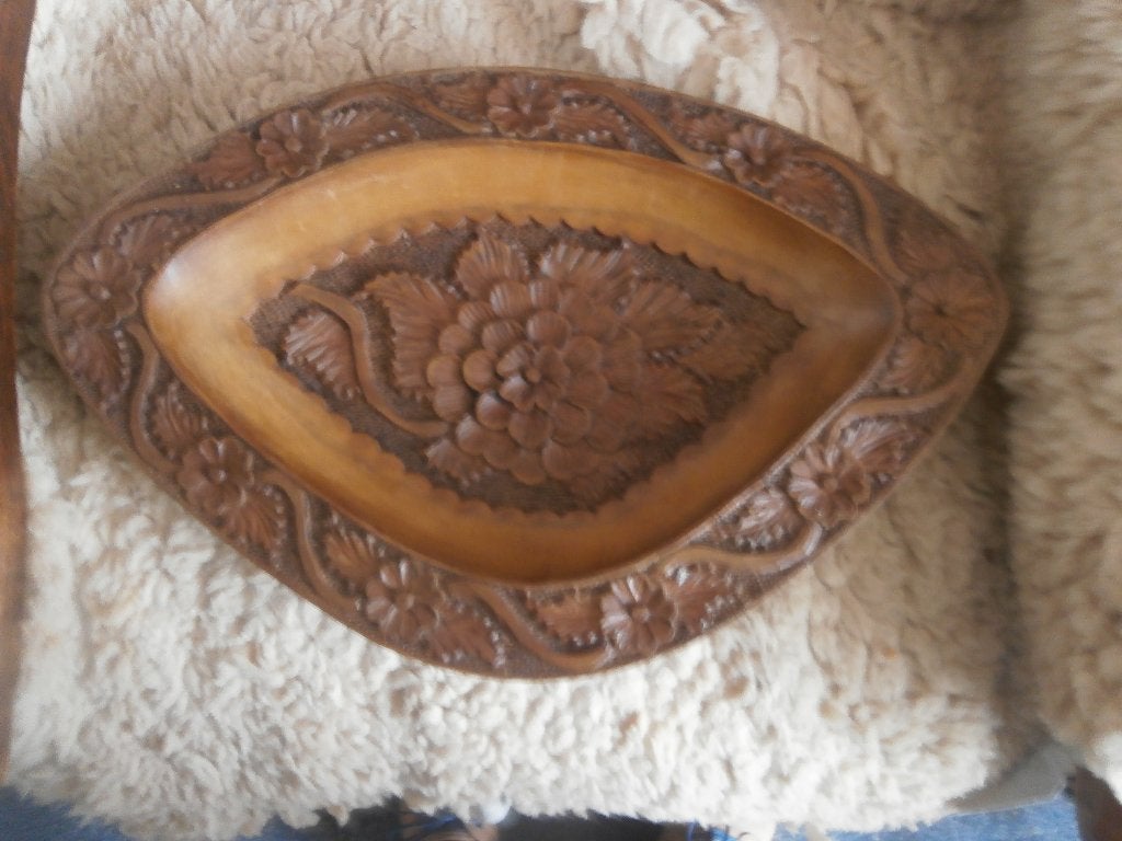 Mooie Houtgesneden Indische ??? fruitschaal, Ophalen of Verzenden, Gebruikt, Overige vormen, Overige materialen