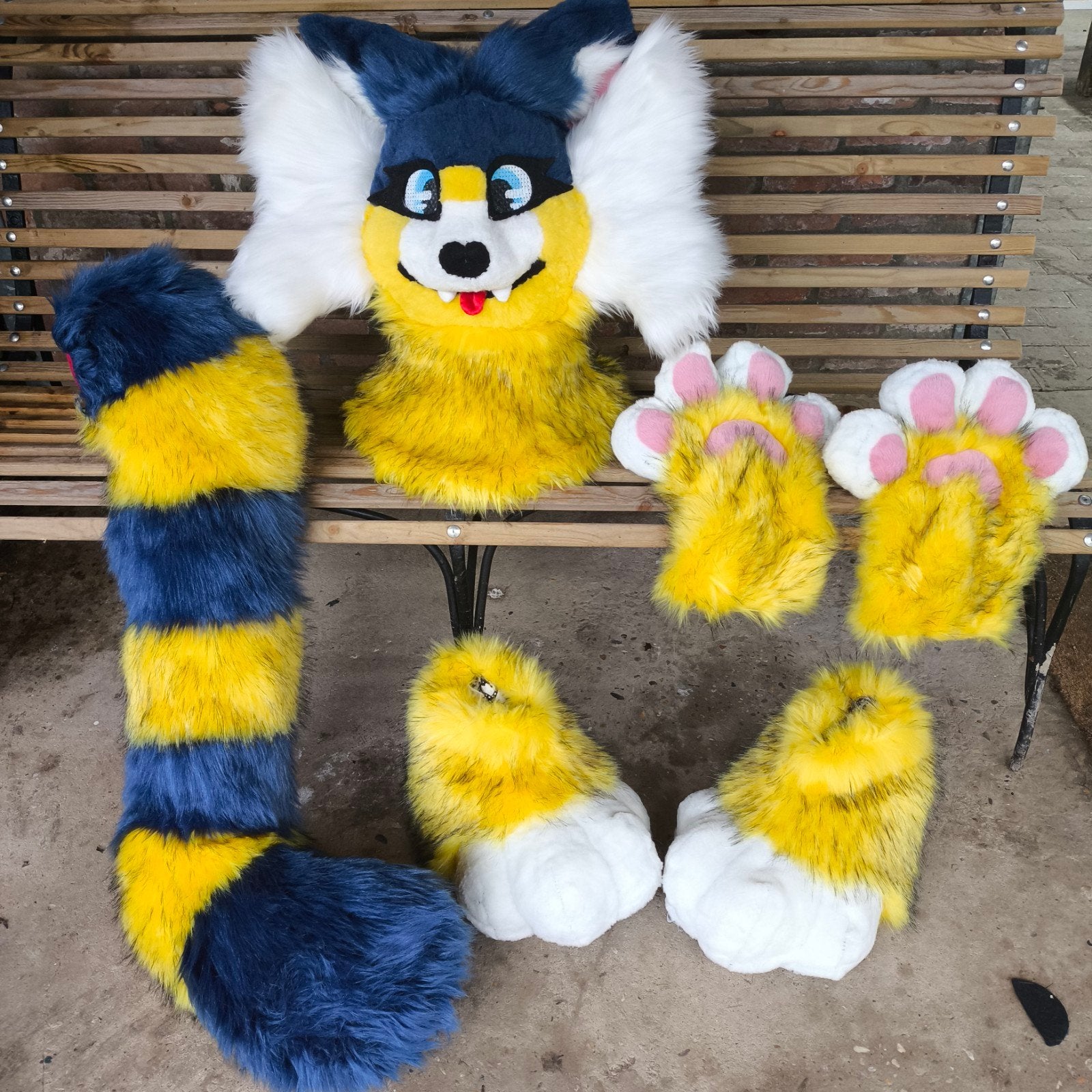 HQ Fursuit partial cat MOET WEG!, Ophalen of Verzenden