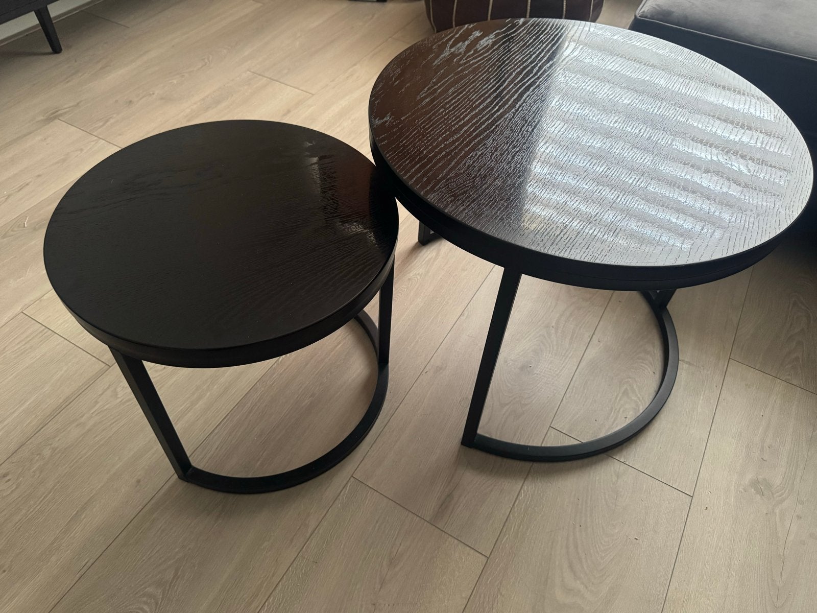 Set van 2 zwarte ronde salontafels, Ophalen, 50 – 75, Gebruikt, Rond