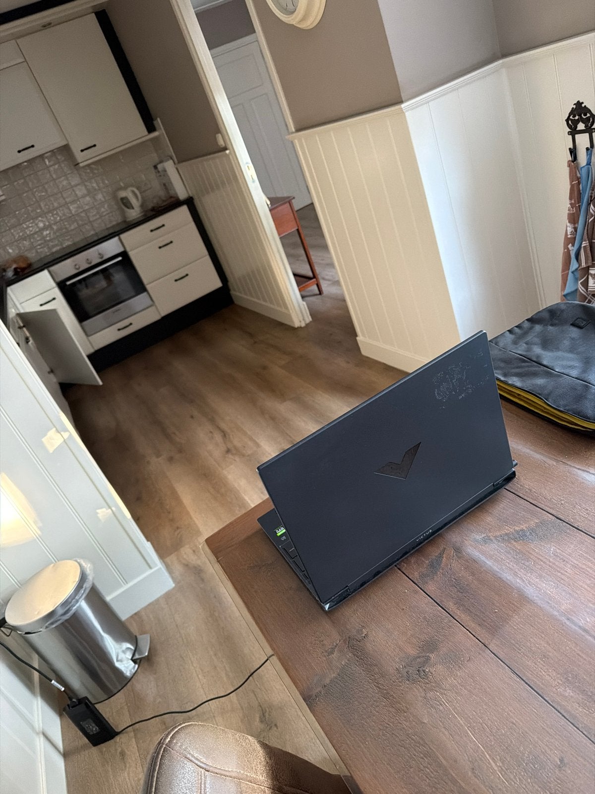 HP Victus Gaming Laptop - AMD Ryzen 5, RTX 3050 Ti, Gebruikt, Met videokaart, Qwerty, 8 GB