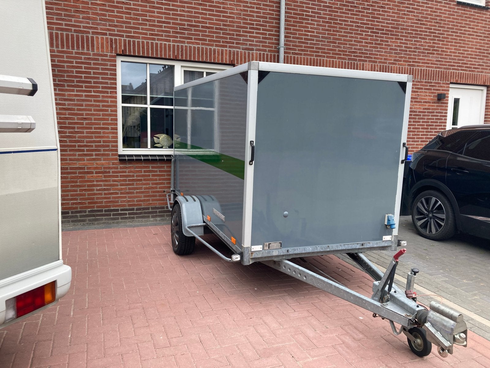 Gesloten aanhanger 3m geremd 1350kg, compleet nagekeken, Ophalen, Zo goed als nieuw