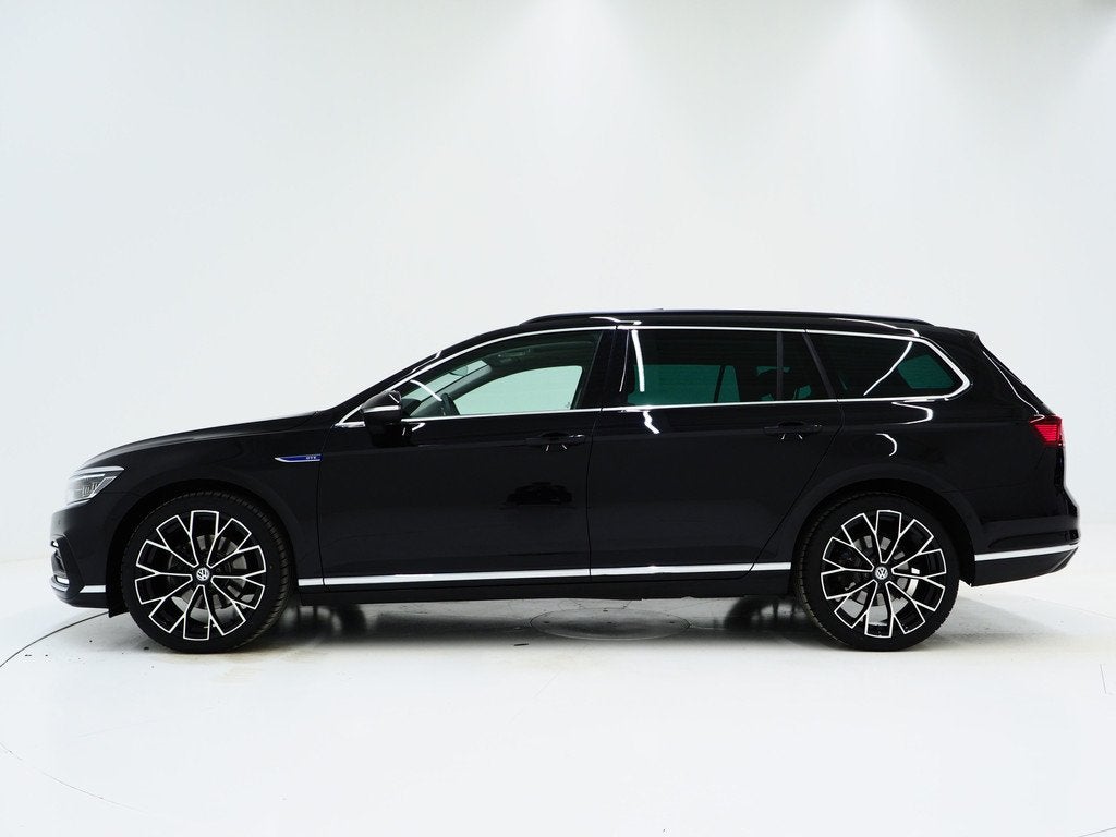 Volkswagen Passat Variant 1.4 TSI PHEV GTE | Panoramadak | M, Stof, Gebruikt, 4 cilinders, Zwart