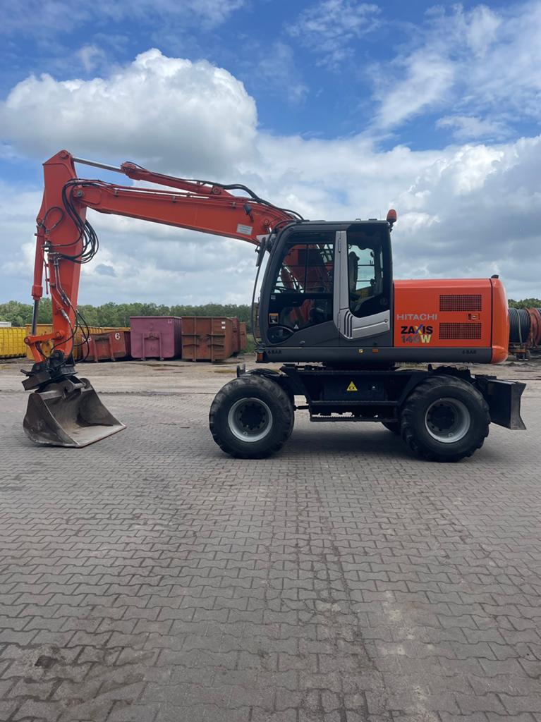 Hitachi zaxis 140w, Ophalen, Graafmachine