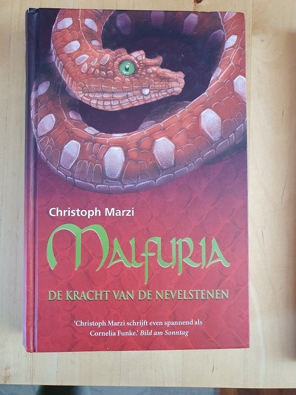 MALFURIA   van  Christoph Marzi, Ophalen of Verzenden, Zo goed als nieuw