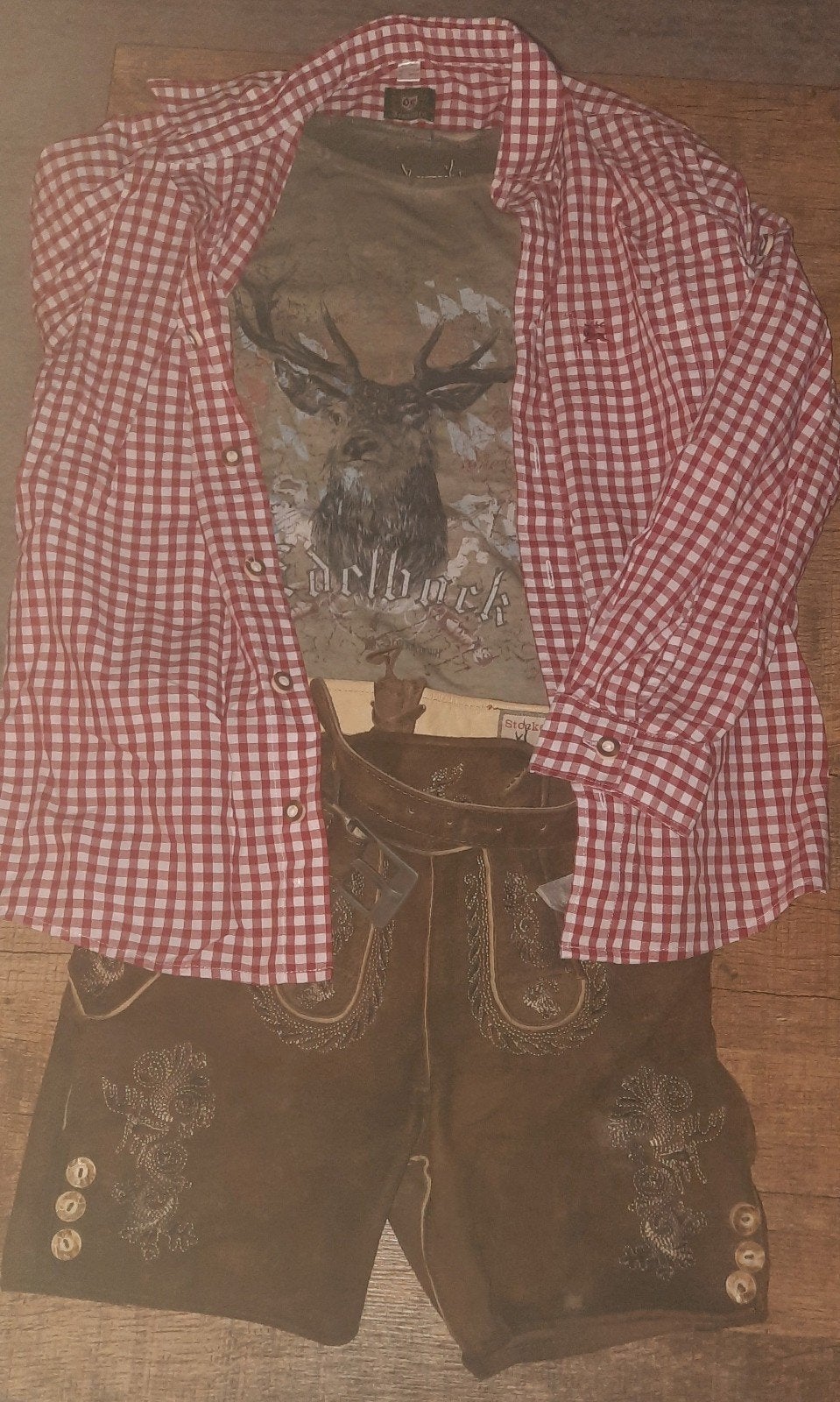Lederhose met T-shirt en geruit overhemd maat 134-140, Ophalen, Onbekend, Overige maten, Kleding