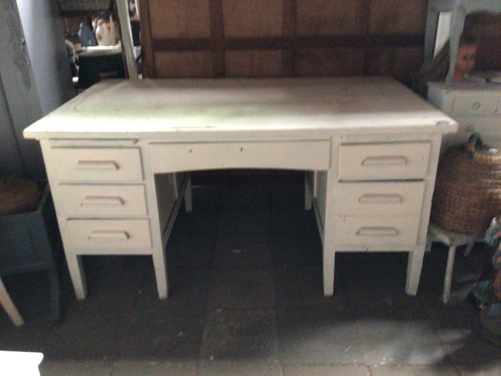 Oud bureau, Ophalen