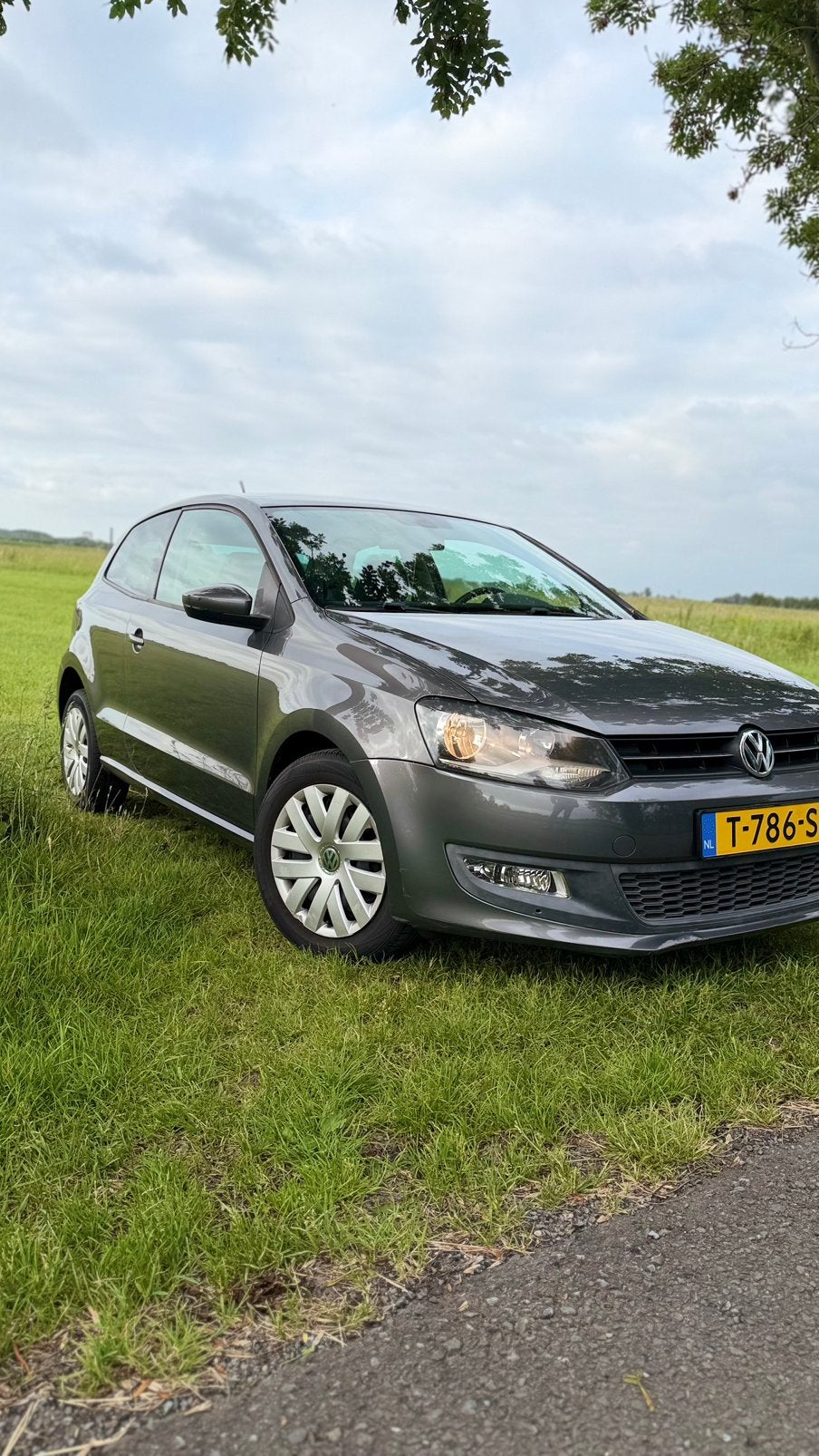 Volkswagen Polo 1.2 51KW 2010 Grijs, Auto's, Volkswagen, Voorwielaandrijving, 40 €/maand, 1198 cc, Handgeschakeld