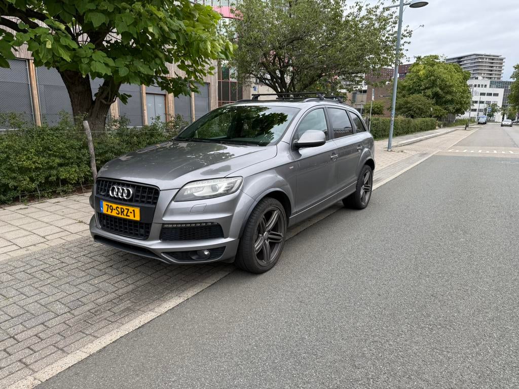 Audi Q7 3.0 TDI 176KW Quattro Tiptr. 7ST 2011 Grijs, Auto's, Audi, Automaat, 2275 kg, Zwart, Adaptive Cruise Control