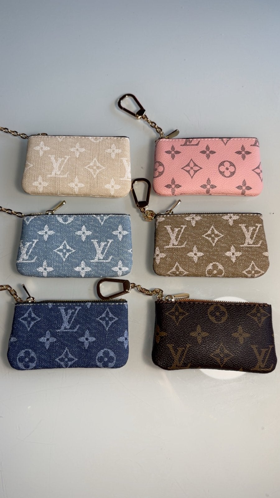 Mini Louis Vuitton tasjes / sleutelhangers - Diverse kleuren, Sieraden, Tassen en Uiterlijk, Tassen | Damestassen, Ophalen of Verzenden